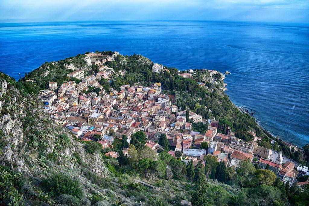 Charming Place Таормина Екстериор снимка